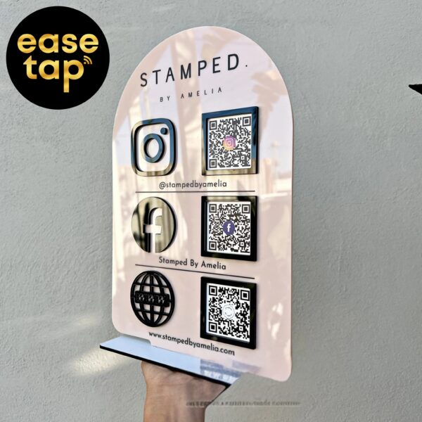 3 QR Stand